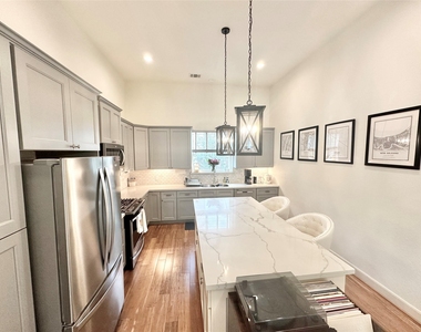 4314 Eigel Street - Photo Thumbnail 5