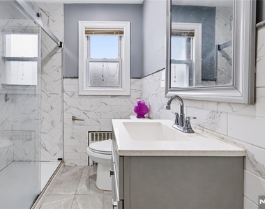 111 Paterson - Photo Thumbnail 12