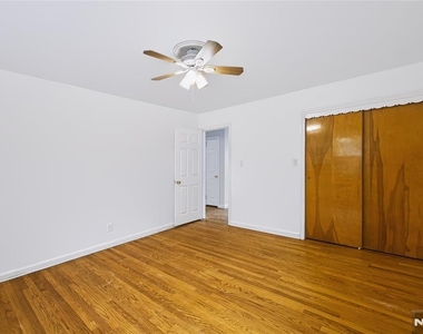 111 Paterson - Photo Thumbnail 15