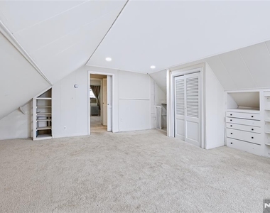 111 Paterson - Photo Thumbnail 1