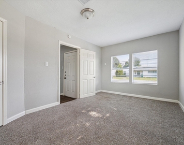 2101 Norman Street - Photo Thumbnail 9