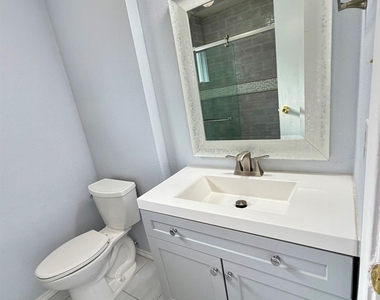 13715 Flagstone Drive - Photo Thumbnail 10