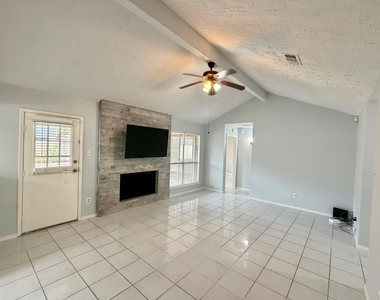 13715 Flagstone Drive - Photo Thumbnail 16