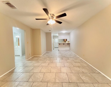 2100 Austin Street - Photo Thumbnail 10