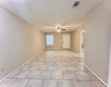 2100 Austin Street - Photo Thumbnail 12