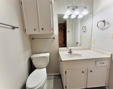 2100 Austin Street - Photo Thumbnail 22