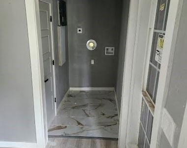 4160 Bethlehem Avenue - Photo Thumbnail 10