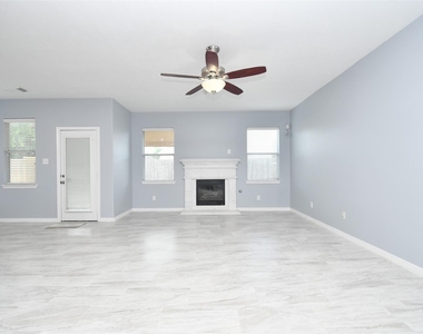 3730 Rocky Ledge Lane - Photo Thumbnail 4