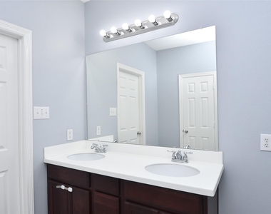 3730 Rocky Ledge Lane - Photo Thumbnail 28