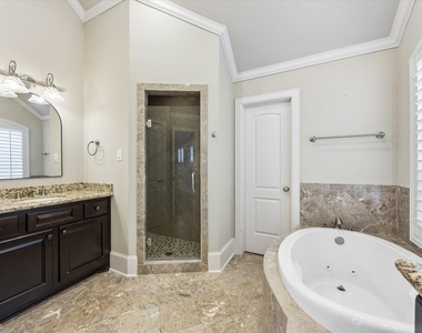 1901 Calumet Street - Photo Thumbnail 22