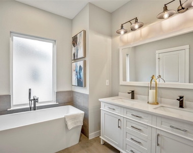 8474 Berry Green Lane - Photo Thumbnail 8