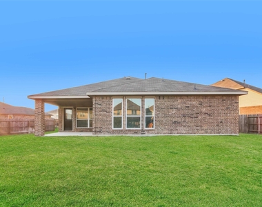 29651 Clover Shore Drive - Photo Thumbnail 1