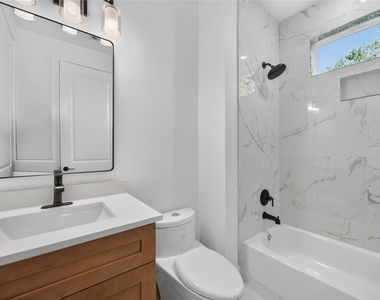 316 Walthall - Photo Thumbnail 19