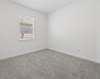 8434 Tranquil Bay Court - Photo Thumbnail 5