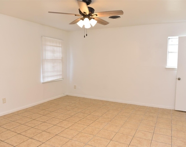 6414 Grape Street - Photo Thumbnail 13