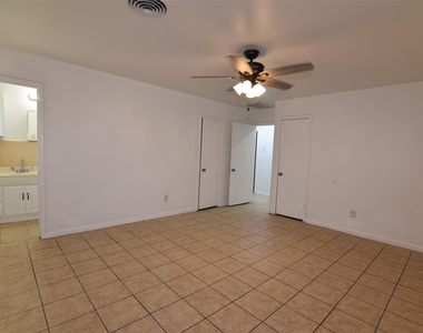 6414 Grape Street - Photo Thumbnail 10