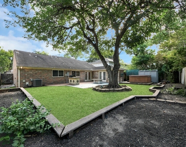3402 Hidden Creek Drive - Photo Thumbnail 19