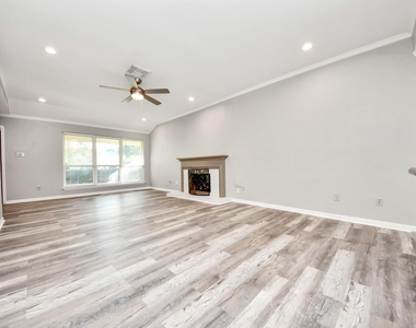 3402 Hidden Creek Drive - Photo Thumbnail 5