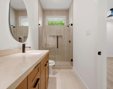 8203 Calhoun Road - Photo Thumbnail 28