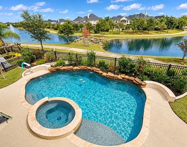 7610 Hampton Bay Lane - Photo Thumbnail 16
