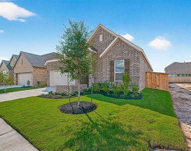 11119 Poplar Tree Dr - Photo Thumbnail 3