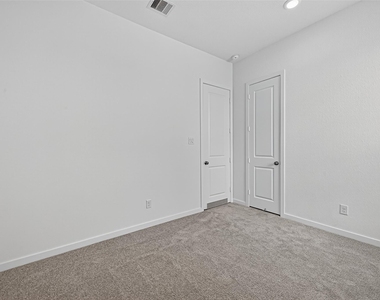 11119 Poplar Tree Dr - Photo Thumbnail 36