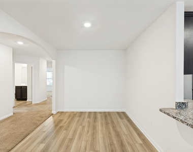 23104 Shakespeare Drive - Photo Thumbnail 5