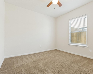 23104 Shakespeare Drive - Photo Thumbnail 16