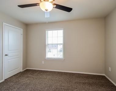 14607 Jasper Stream - Photo Thumbnail 10