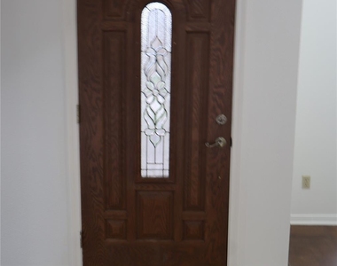 9911 Sagegreen Drive - Photo Thumbnail 3