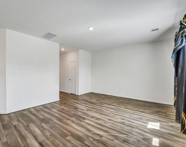 2844 Grand Anse Drive - Photo Thumbnail 4