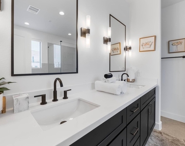 3415 Baer Street - Photo Thumbnail 8