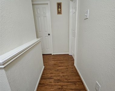 13122 Stratford Skies Lane - Photo Thumbnail 19