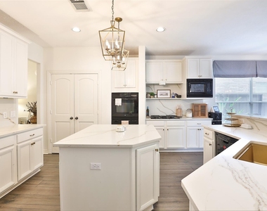 3102 Palm Harbour Drive - Photo Thumbnail 12