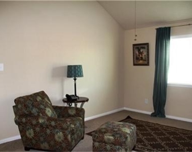24135 Mckinzie Ridge - Photo Thumbnail 8