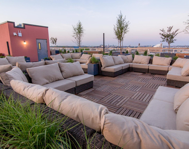 215 Richardson St - Photo Thumbnail 4