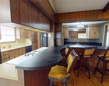 413 Elm Drive - Photo Thumbnail 8