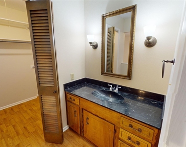 413 Elm Drive - Photo Thumbnail 17