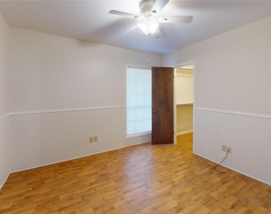 413 Elm Drive - Photo Thumbnail 21