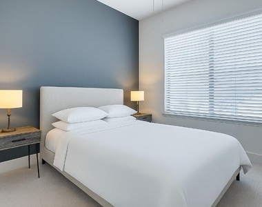1508 Blodgett Street - Photo Thumbnail 8