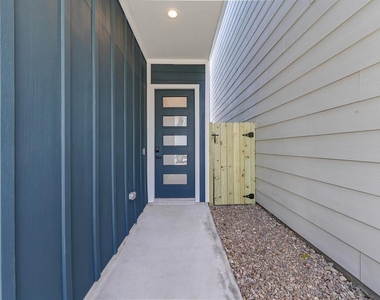 7712 Johanna Park Drive - Photo Thumbnail 25
