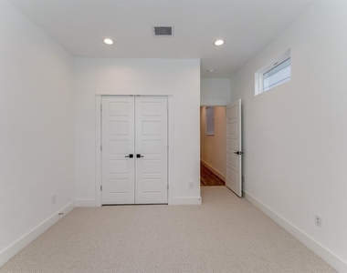 7712 Johanna Park Drive - Photo Thumbnail 20
