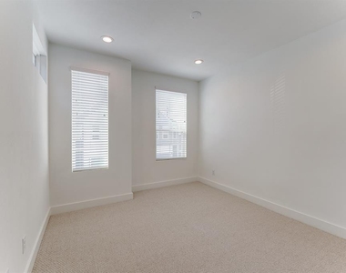 7712 Johanna Park Drive - Photo Thumbnail 21