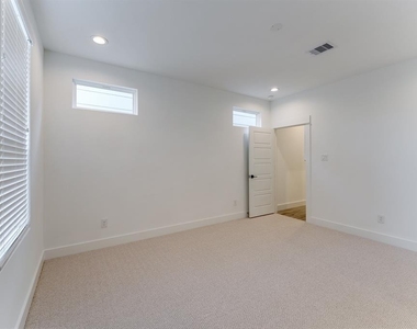 7712 Johanna Park Drive - Photo Thumbnail 10