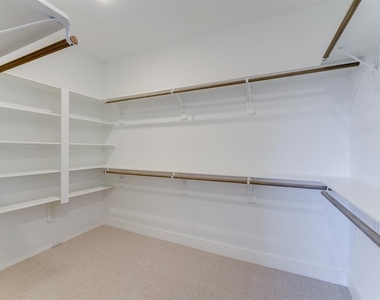 7712 Johanna Park Drive - Photo Thumbnail 16