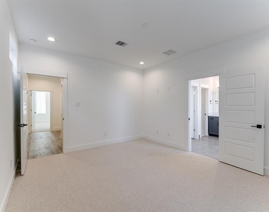 7712 Johanna Park Drive - Photo Thumbnail 11
