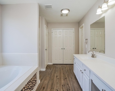 21719 Texian Court - Photo Thumbnail 7