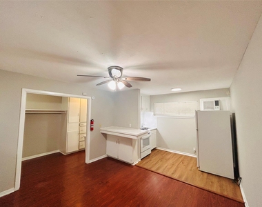 8803 Timberside Drive - Photo Thumbnail 1