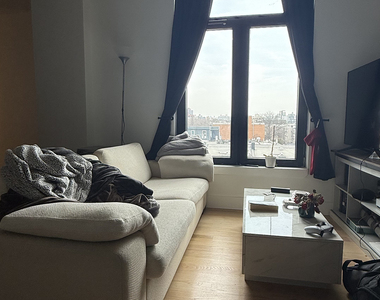 75 McGuinness Blvd - Photo Thumbnail 15