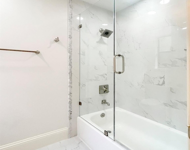 102 E Mistybreeze Circle - Photo Thumbnail 18